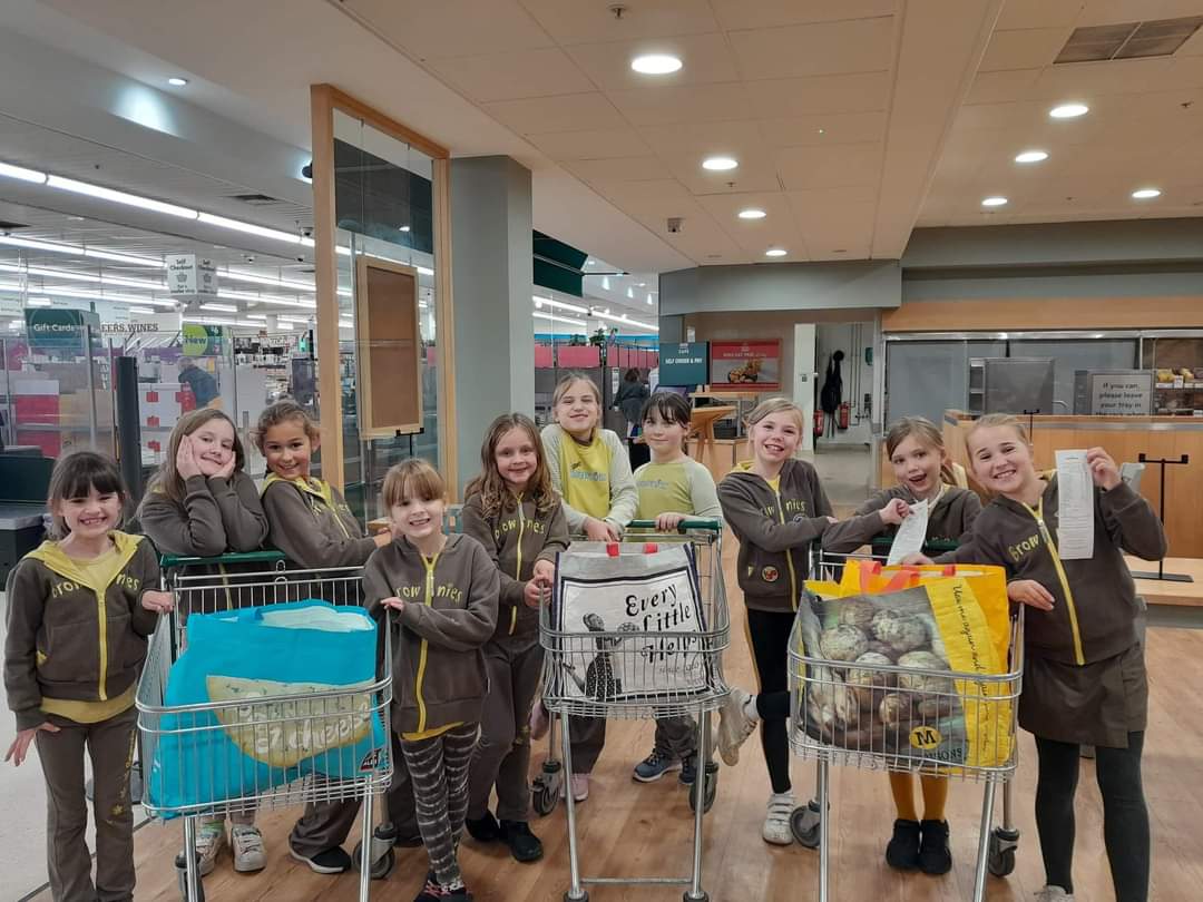Brownies brighten up harvest Mid Norfolk Foodbank